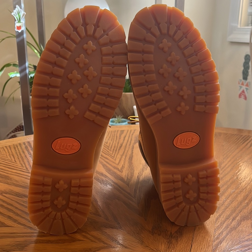 Like New! Lugz Women’s Convoy Work Boot • Like New w/ Scuffs • Women’s Size 11 - Picture 14 of 16